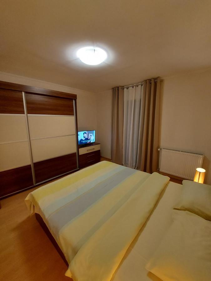 晋名峰公寓 布加勒斯特 外观 照片